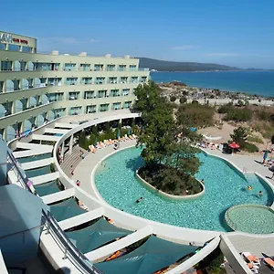 4* Otel Jeravi Club